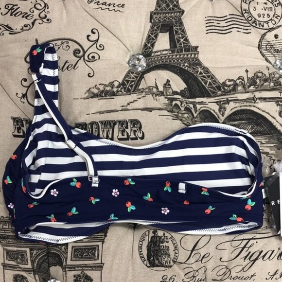 Vera Bradley Reversible Printed Bikini Top - Picture 3 of 6